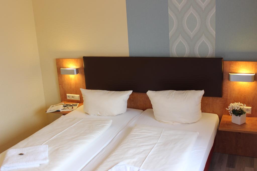 Landhotel Kueffner Pfedelbach Luaran gambar