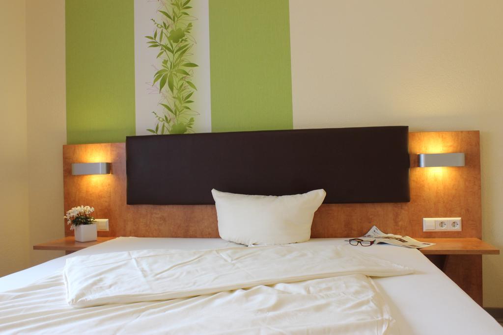 Landhotel Kueffner Pfedelbach Luaran gambar