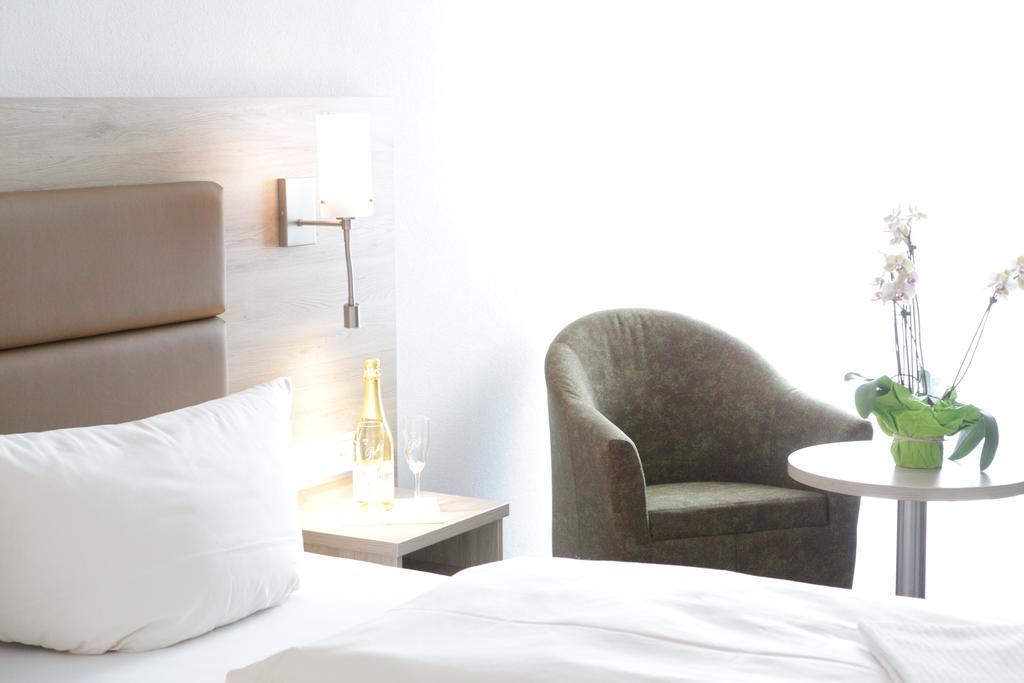 Landhotel Kueffner Pfedelbach Luaran gambar